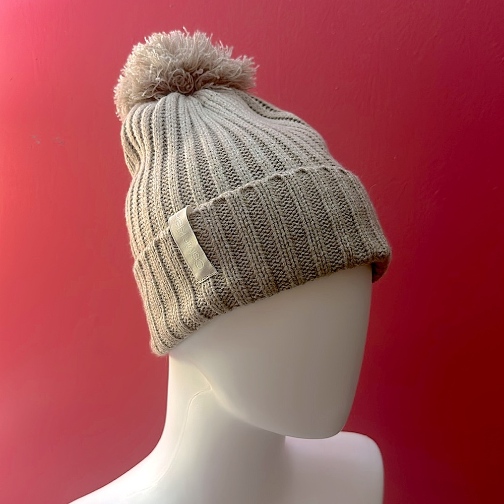 Calvin Klein knit winter hat